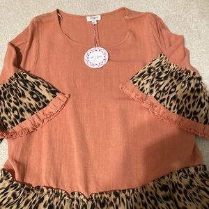 NWT Umgee animal print tunic